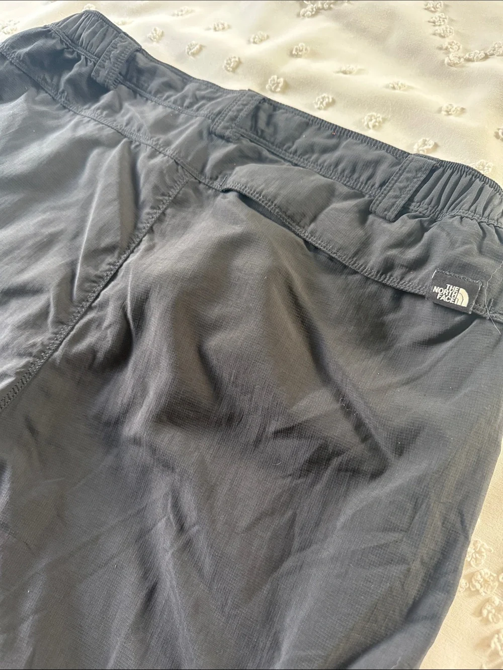 The North Face Men's Cargo Dark Gray Charcoal Nylon Shorts Size Medium